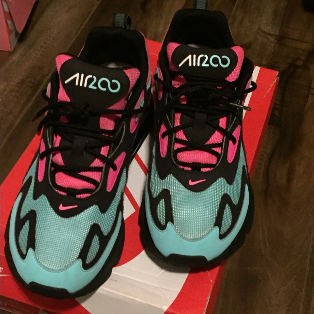 Nike air 200